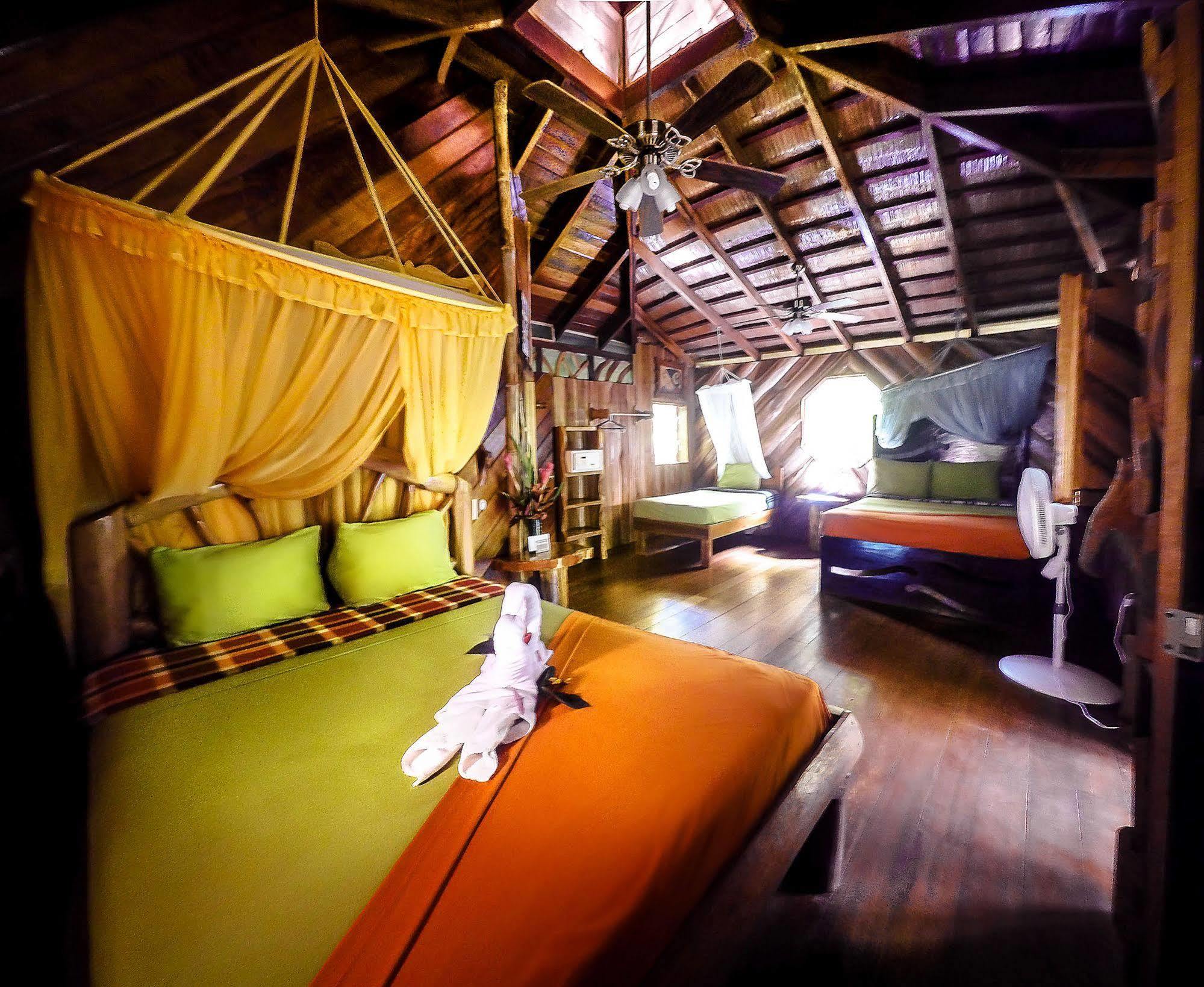 Hotel La Costa De Papito Puerto Viejo de Talamanca Ngoại thất bức ảnh