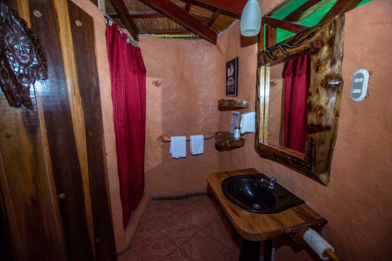 Hotel La Costa De Papito Puerto Viejo de Talamanca Ngoại thất bức ảnh