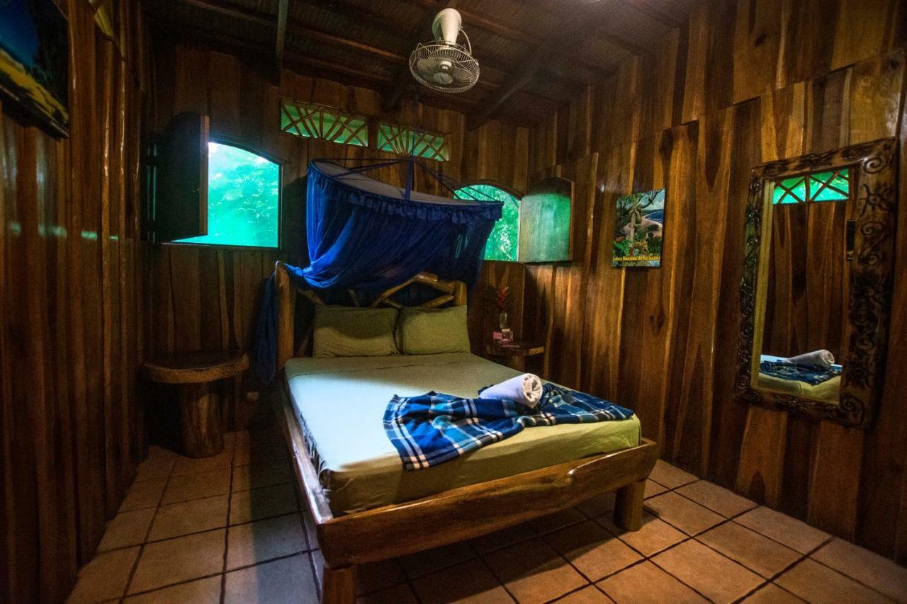 Hotel La Costa De Papito Puerto Viejo de Talamanca Ngoại thất bức ảnh